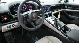 Porsche Panamera 4 E-Hybrid AWD 2026