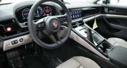 Porsche Panamera 4 E-Hybrid AWD 2026