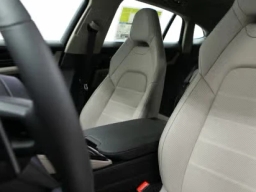 Porsche Panamera 4 E-Hybrid AWD 2026