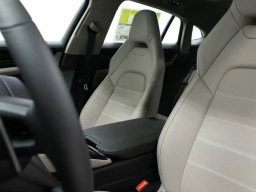 Porsche Panamera 4 E-Hybrid AWD 2026