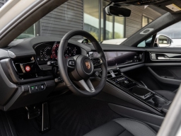 Porsche Panamera GTS AWD 2026