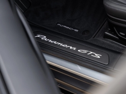 Porsche Panamera GTS AWD 2026