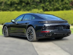 Porsche Panamera GTS AWD 2026