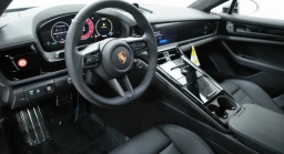 Porsche Panamera GTS AWD 2026