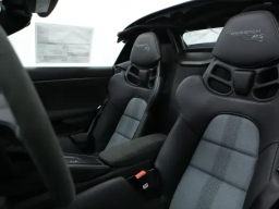 Porsche 718 Spyder RS Roadster 2025