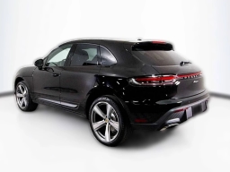 Porsche Macan T AWD 2025