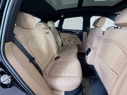 Porsche Macan T AWD 2026