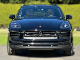 Porsche Macan T AWD 2026