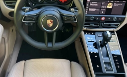 Porsche Macan T AWD 2026