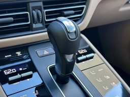 Porsche Macan T AWD 2026