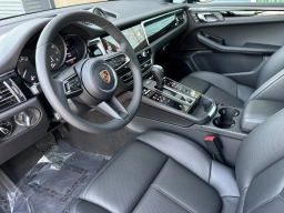 Porsche Macan T AWD 2026
