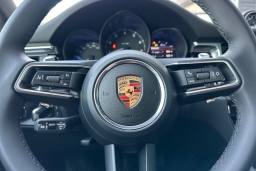 Porsche Macan T AWD 2026