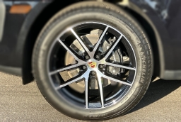 Porsche Macan T AWD 2026