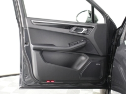 Porsche Macan T AWD 2026