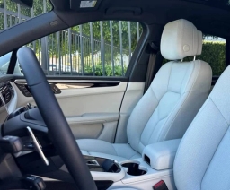 Porsche Macan T AWD 2026