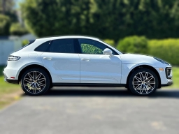 Porsche Macan T AWD 2026