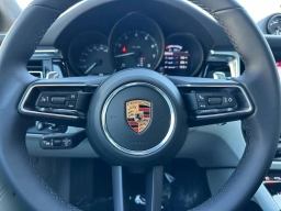 Porsche Macan T AWD 2026