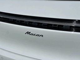 Porsche Macan T AWD 2026