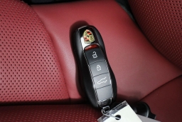 Porsche Macan T AWD 2026