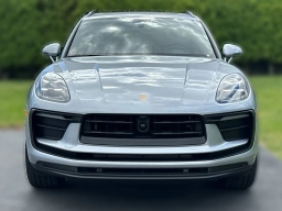 Porsche Macan T AWD 2026