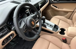 Porsche Macan T AWD 2026