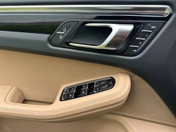 Porsche Macan T AWD 2026