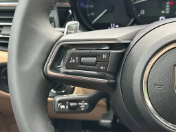 Porsche Macan T AWD 2026