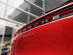 Porsche Macan T AWD 2025