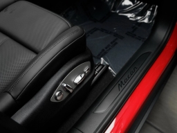 Porsche Macan T AWD 2025