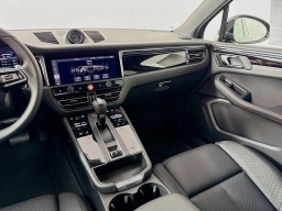 Porsche Macan T AWD 2025