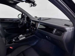 Porsche Macan T AWD 2025