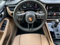 Porsche Macan T AWD 2026