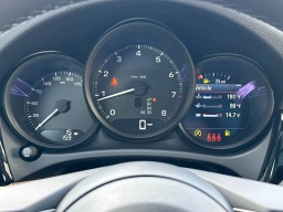 Porsche Macan T AWD 2026