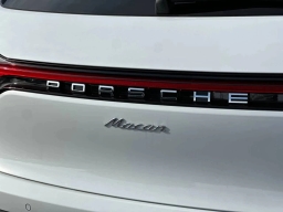 Porsche Macan T AWD 2026