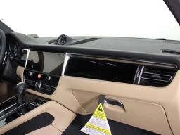 Porsche Macan T AWD 2026