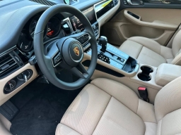 Porsche Macan T AWD 2026