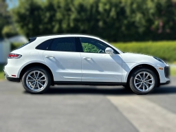 Porsche Macan T AWD 2026