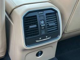 Porsche Macan T AWD 2026