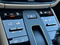 Porsche Macan T AWD 2026