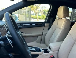 Porsche Macan T AWD 2026