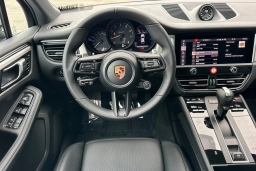 Porsche Macan T AWD 2026