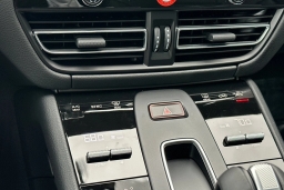 Porsche Macan T AWD 2026