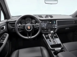 Porsche Macan Base AWD 2026