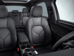 Porsche Macan Base AWD 2026