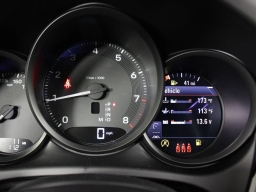 Porsche Macan T AWD 2026