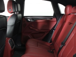 Porsche Macan T AWD 2026