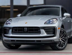 Porsche Macan Base AWD 2026