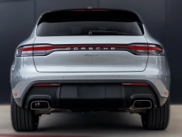 Porsche Macan Base AWD 2026