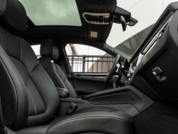 Porsche Macan Base AWD 2026