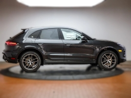 Porsche Macan T AWD 2026